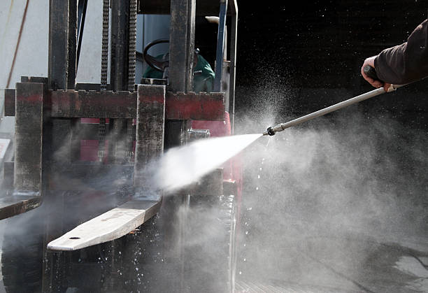 Best Factory Floor Cleaning  in Bakersfield, CA